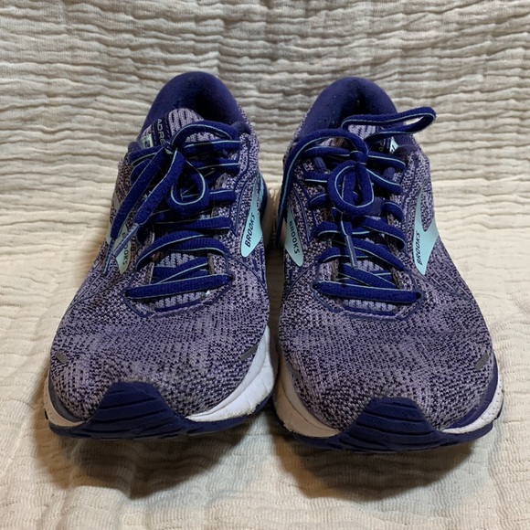 BROOKS TENNIS SHOES - Picture 2 of 7